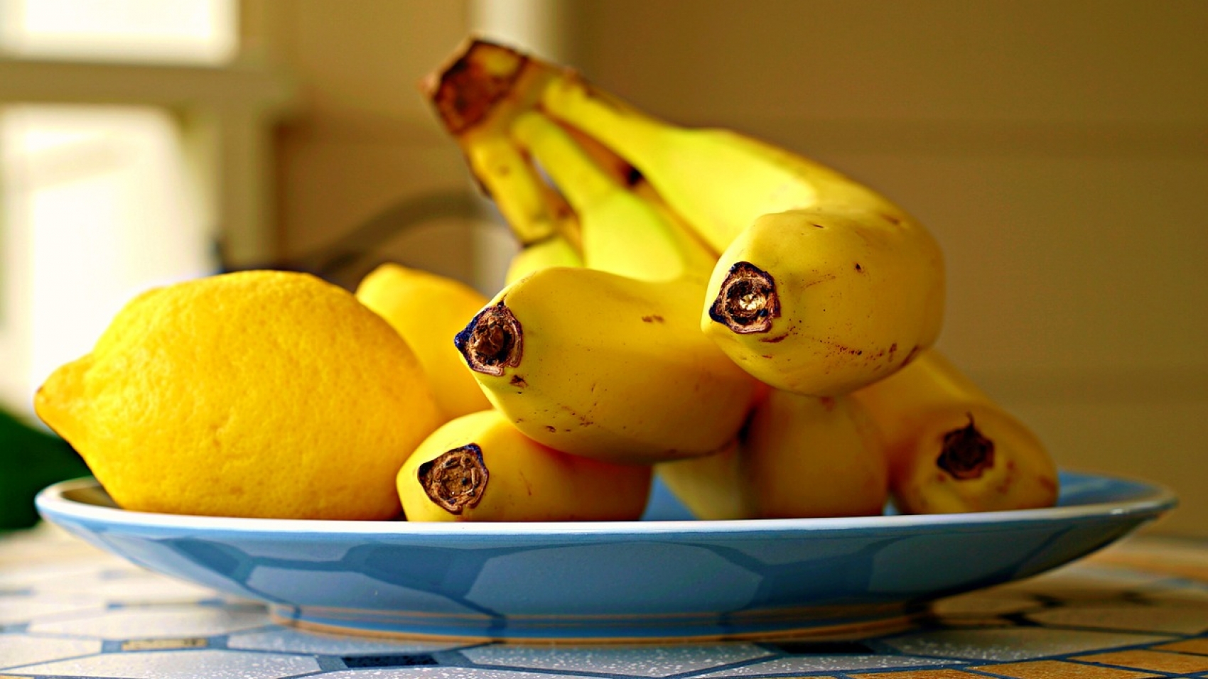 bananas-2825846_1280