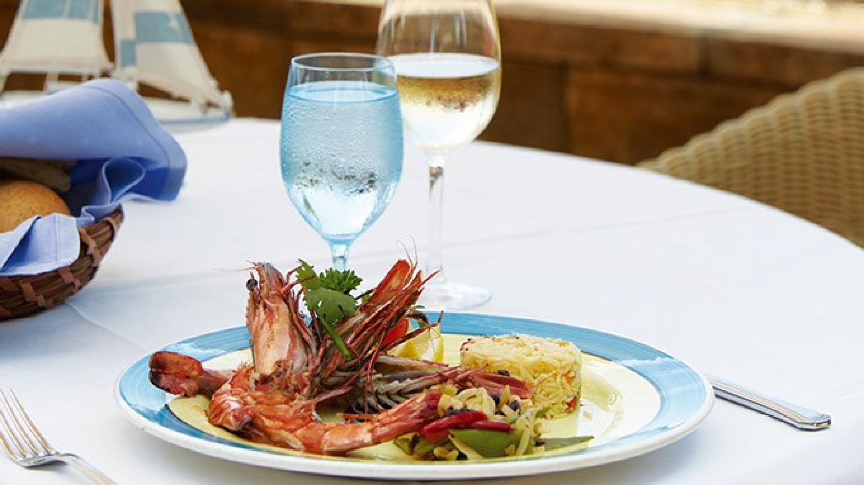 original_bicchieri-galateo-vino-e-acqua